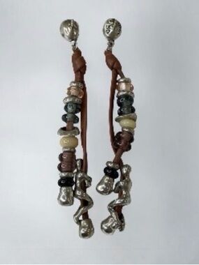 Uno de 50 Beaded Leather Dangle Earrings with Man Silver and Glass Charms